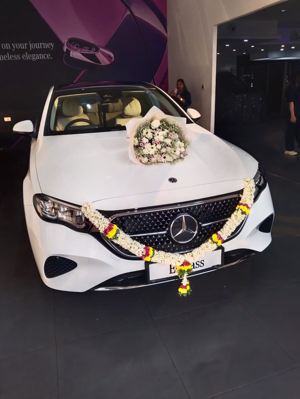 Mercedes-Benz E-Class - Front view