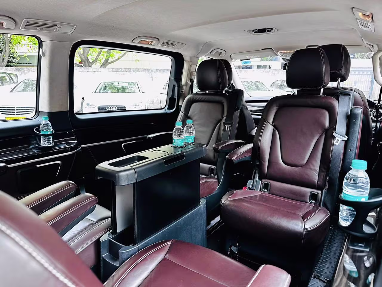 Mercedes-Benz V-Class gallery 3