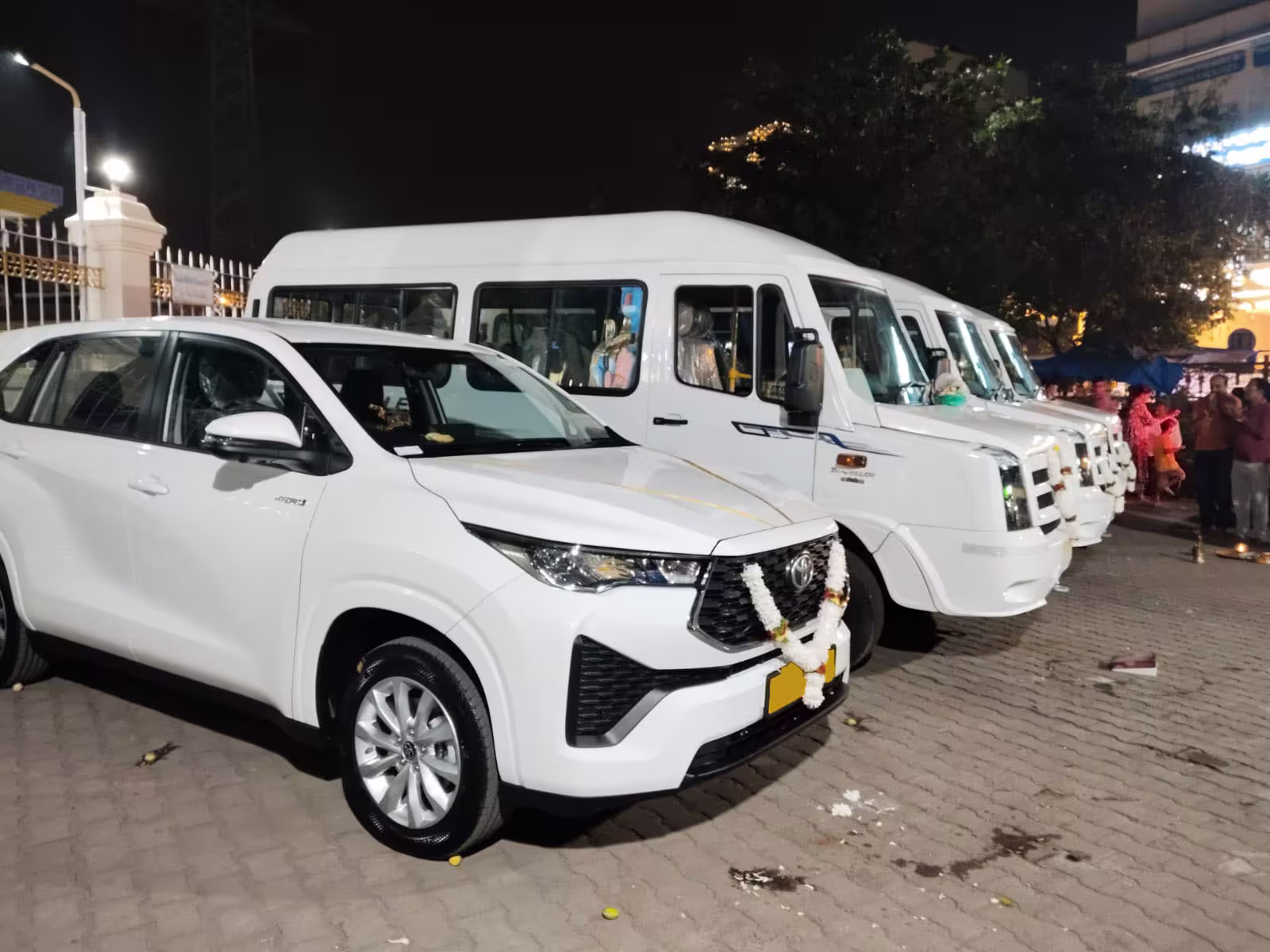 Toyota Hycross/Hybrid gallery 2