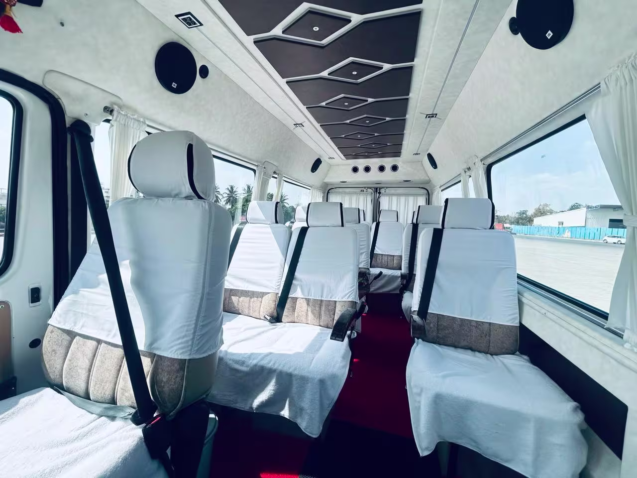 TT 12 Seater gallery 6